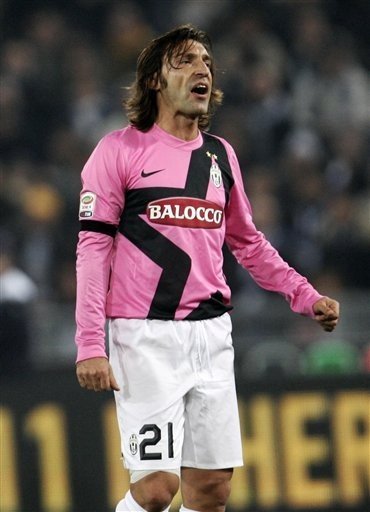 意媒：意甲或引入足球视频支持系统，主帅每场有两次挑战机会（意媒：意甲拟引入视频辅助判罚，主帅每场可挑战两次）