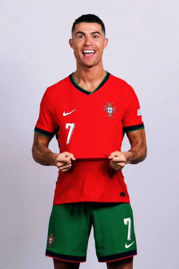 肇俊哲：铁人队应该抓住机遇，做辽宁足球振兴的“领头羊”（肇俊哲：铁人队要把握良机，成为辽宁足球复兴的先锋）