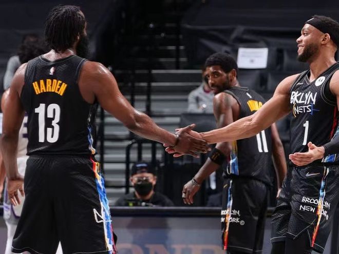 赫罗纳vs皇马裁判录音：姆巴佩第41分钟进球因手球在先被取消（裁判录音曝光赫罗纳战皇马：第41分钟姆巴佩先手球，进球被判无效）