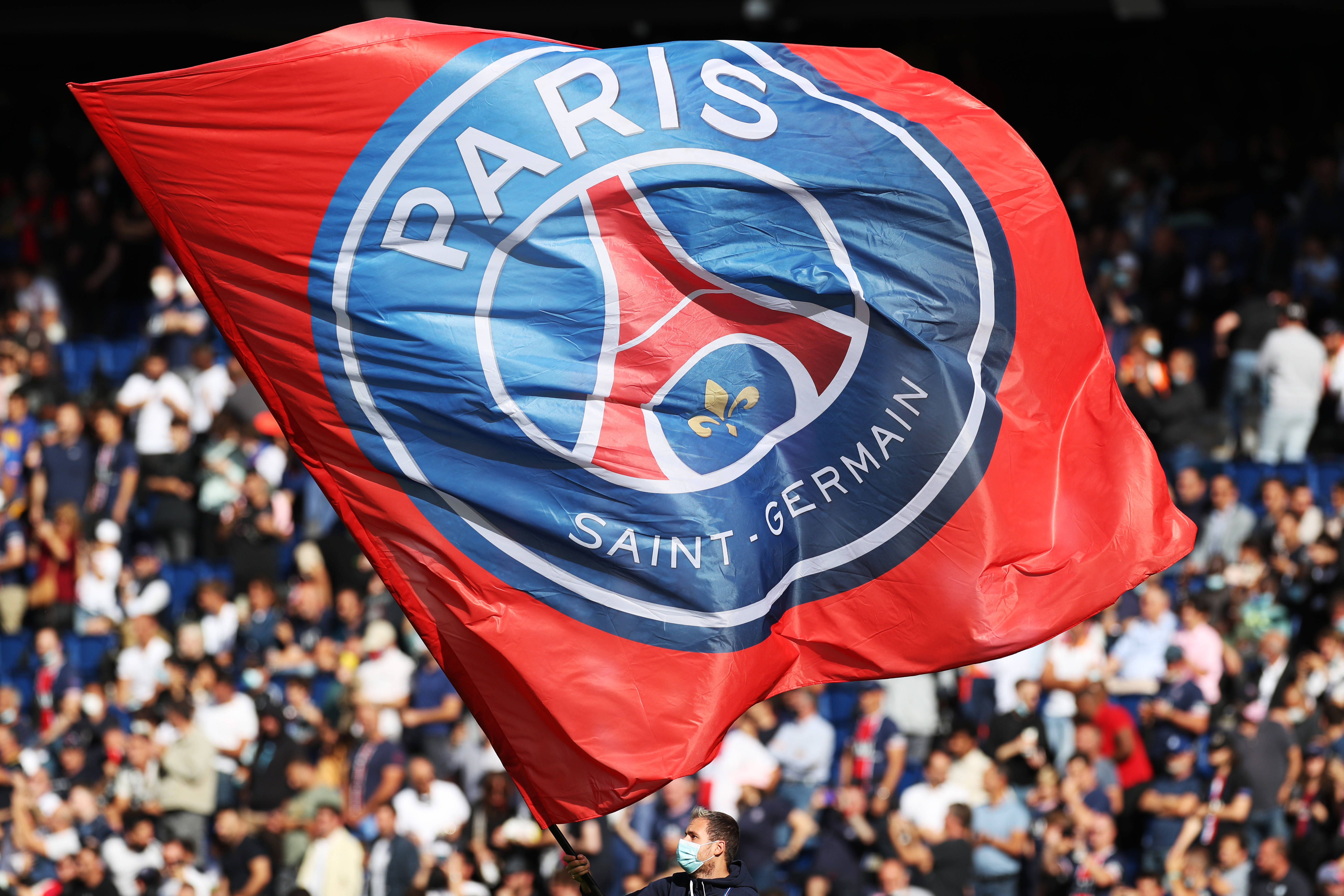 火三崩！浓眉13分＆独行侠单节净胜17分，建立17分领先（三节崩盘！浓眉13分难救主，独行侠单节轰+17建立17分优势）