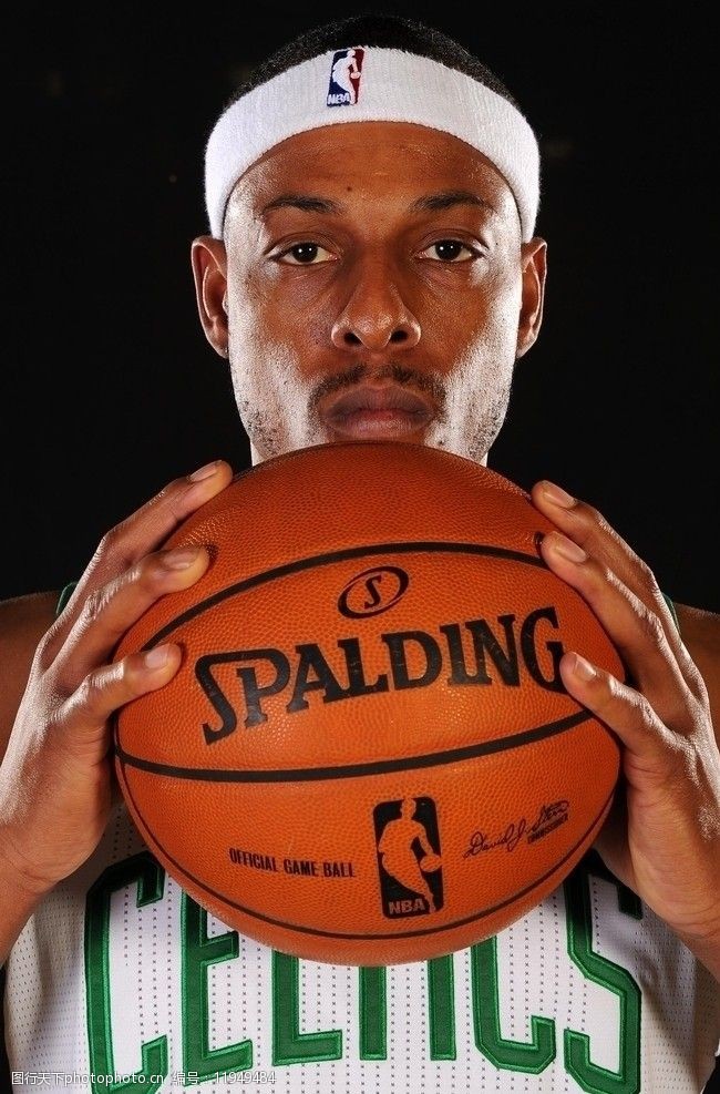 西裁委会主席：对金特罗的吹罚很满意，他能再执法皇马的比赛（西班牙裁判委主席称对金特罗判罚满意，将允许其再次执法皇马比赛）