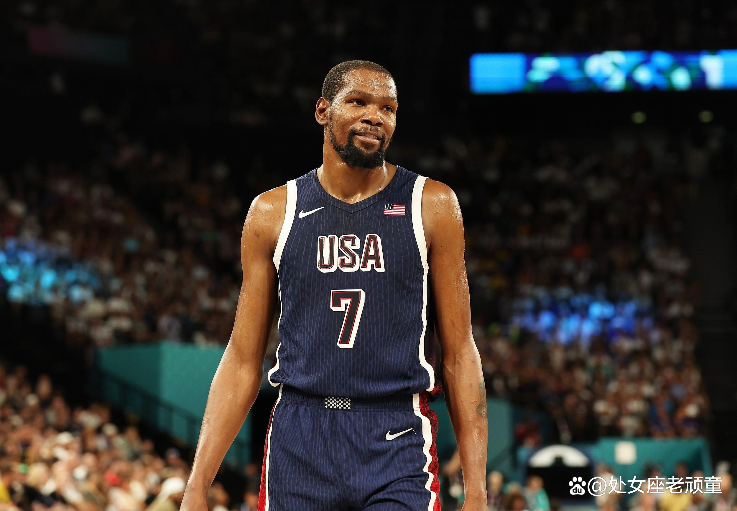 西班牙人举办“鹦鹉不离弃”活动，用待领养狗狗组成特殊阵容（西班牙人发起“鹦鹉不离弃”公益活动，用待领养犬组建独特阵容）